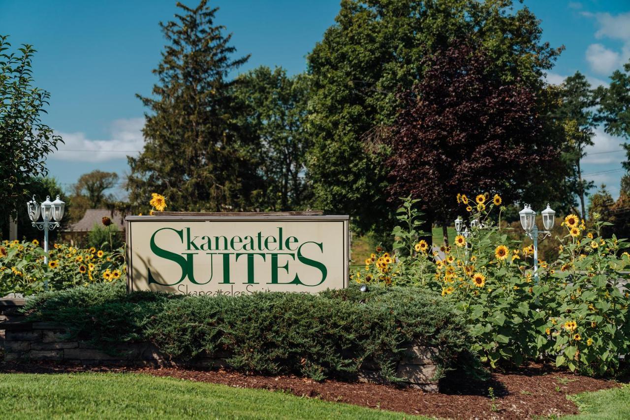 Skaneateles Suites Exterior foto