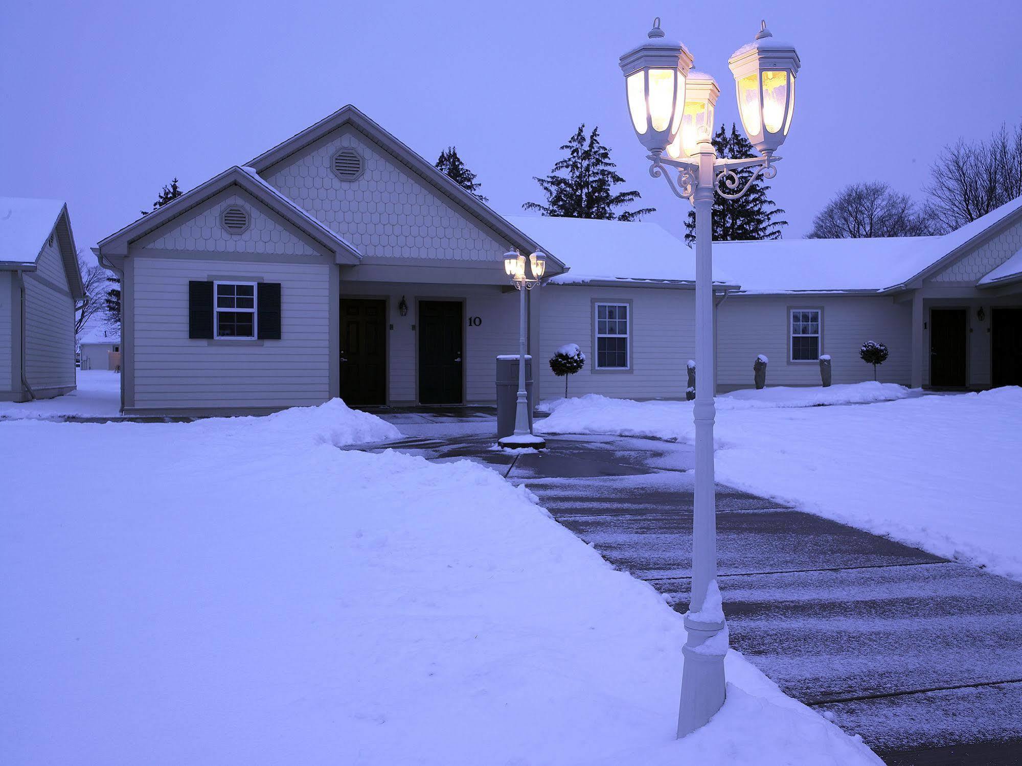 Skaneateles Suites Exterior foto