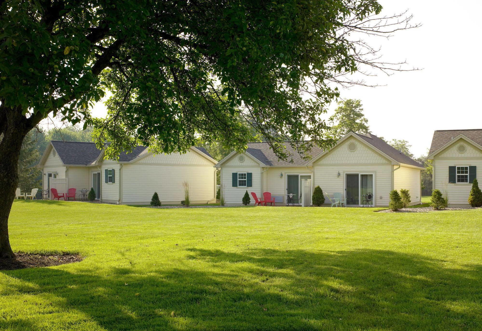 Skaneateles Suites Exterior foto